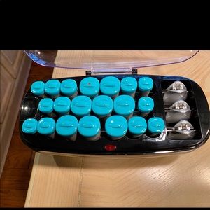 Conair hot rollers set